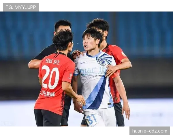 犯规次数激增影响比赛 裁判尺度偏向鼓励进攻 犯规次数激增影响比赛 裁判尺度偏向鼓励进攻